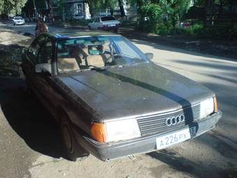 1982 Audi 100 Photos