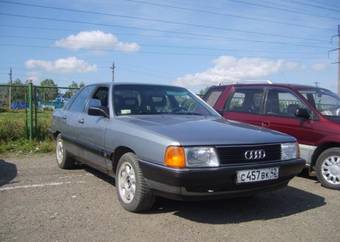 1985 Audi 100 Photos