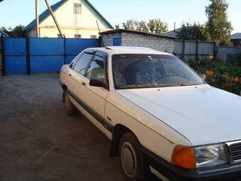 1990 Audi 100 Pictures