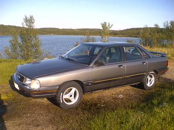 1991 Audi 100 Photos