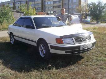 1992 Audi 100 Photos