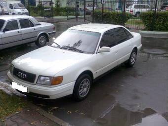 1993 Audi 100 Photos
