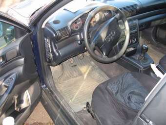 1995 Audi A4 Photos