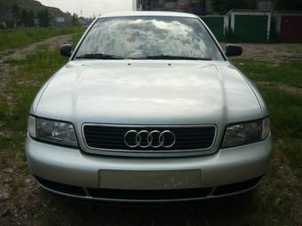 1995 Audi A4 Photos