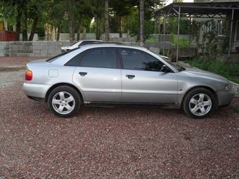1995 Audi A4 Photos