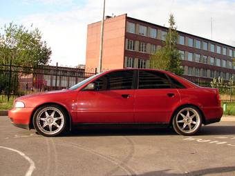 1995 Audi A4 Pictures