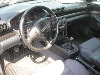 1997 Audi A4 Images