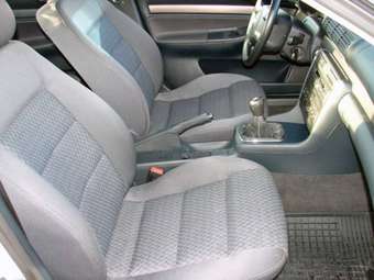 2000 Audi A4 Images
