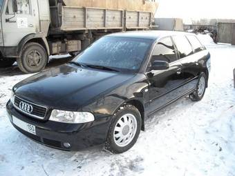 2000 Audi A4 Photos