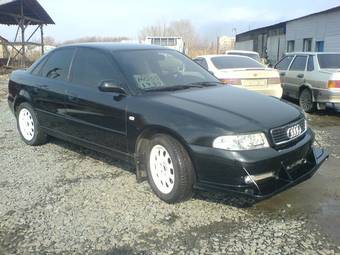 2000 Audi A4 Photos