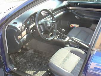 2000 Audi A4 Photos