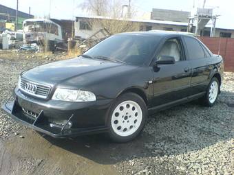 2000 Audi A4 Photos