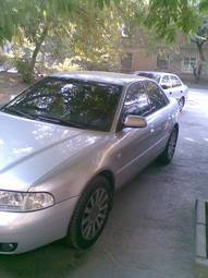 2000 Audi A4 Photos