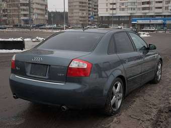2004 Audi A4 Photos