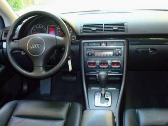 2004 Audi A4 Photos