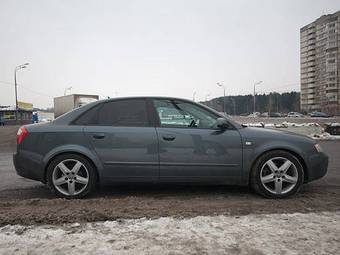 2004 Audi A4 Photos