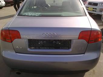 2004 Audi A4 Photos