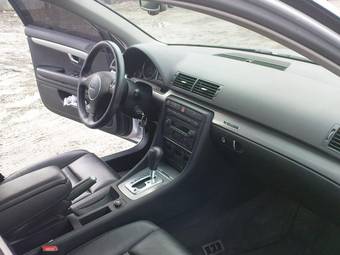 2004 Audi A4 Images