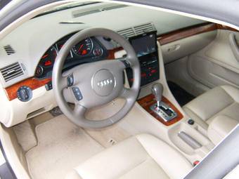 2004 Audi A4 Photos