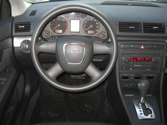 2005 Audi A4 Photos