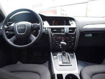 2009 Audi A4 Images