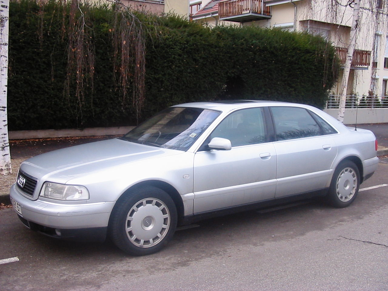 2000 Audi A8