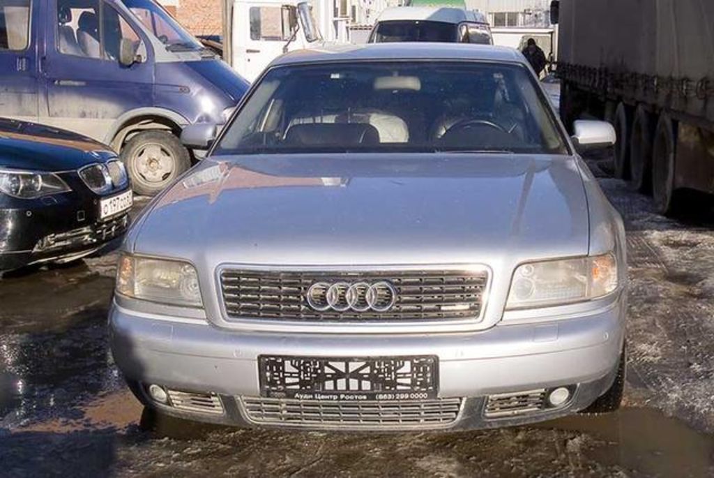2000 Audi A8