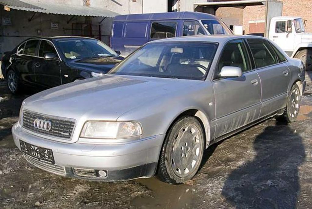 2000 Audi A8