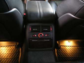 2004 Audi A8 Pictures