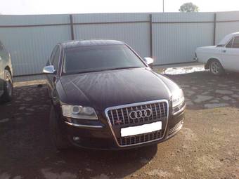 2004 Audi A8 Photos