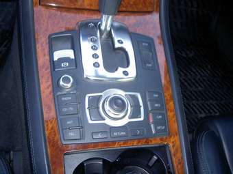 2005 Audi A8 Pictures
