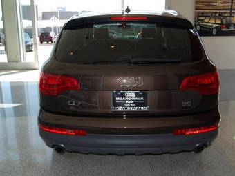 2010 Audi Q7 Pictures