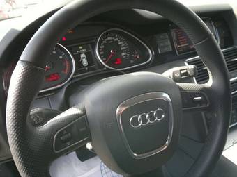 2010 Audi Q7 Images