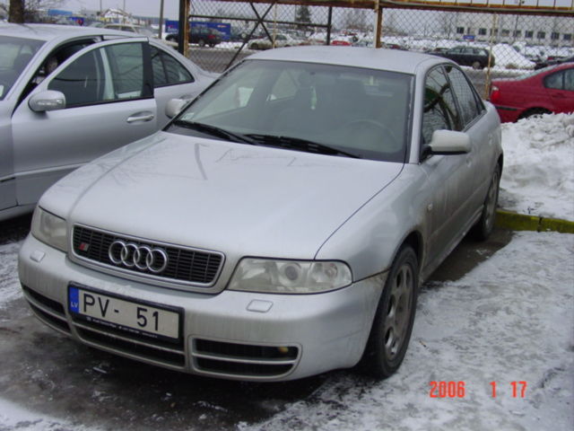 2000 Audi S4