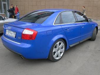 2004 Audi S4 Pics
