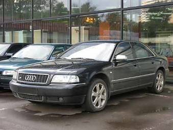 2000 Audi S8