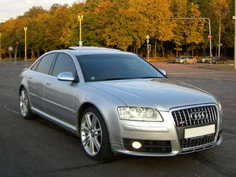 2007 Audi S8 Pictures