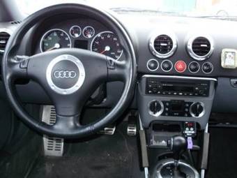 2002 Audi TT Photos