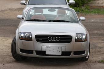 2002 Audi TT Pictures