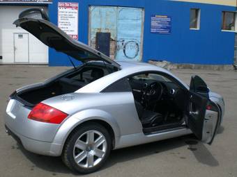 2002 Audi TT Pictures