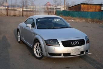 2003 Audi TT Photos