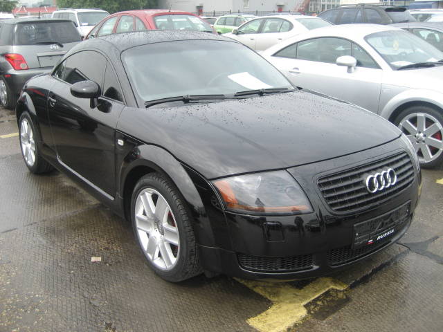 2004 Audi TT