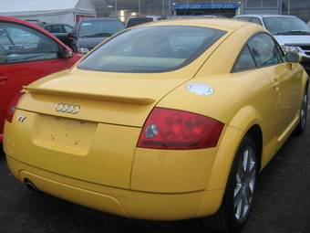 2004 Audi TT Images