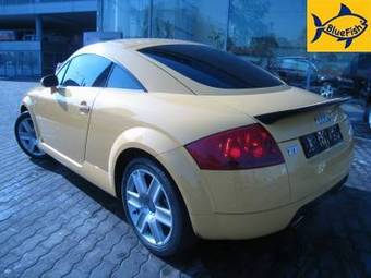 2005 Audi TT Photos