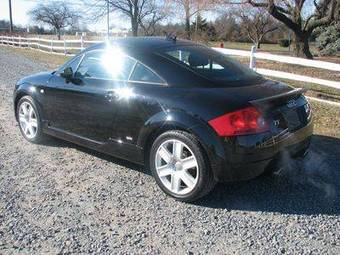 2005 Audi TT Pictures