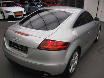 2006 Audi TT Images