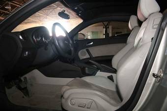 2006 Audi TT Pictures