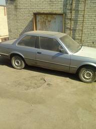 1984 BMW 3-Series Photos