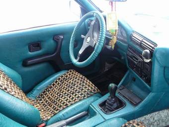 1988 BMW 3-Series Photos