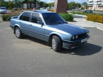 1988 BMW 3-Series Photos